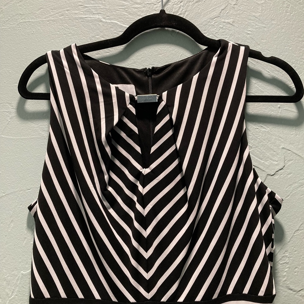 DR Collection
8 Dress - Picture 3 of 5